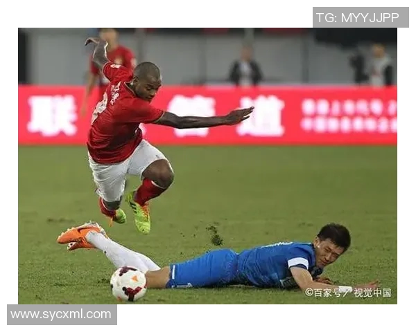 建业与佳兆业对决裁判表现分析及其对比赛结果的影响探讨